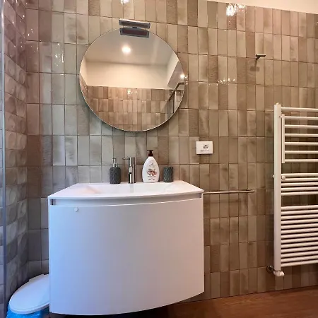شقة Val Di Sole 19-iii Piano- Vista Mare- Vista Collina-wifi 100mg-aria Condizionata In Tutte Le Stanze -l'appartamento E' Stato Completamente Rinnovato Nel 2023 *